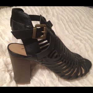 🆕 American Eagle Strappy High Heel Sandal